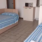 Stella Maris Aparthotel 3*
