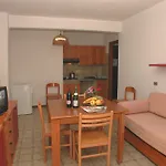 Stella Maris Aparthotel 3*