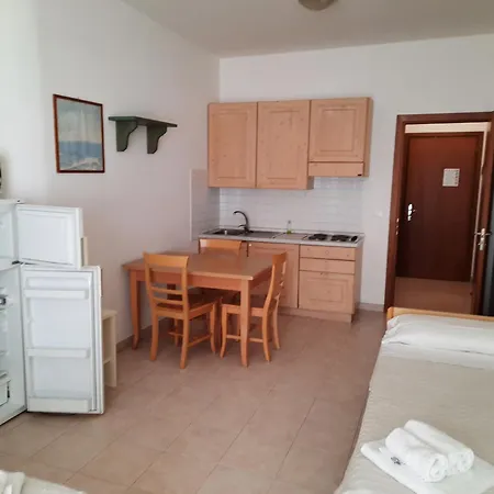 Stella Maris Apart Otel Pietra Ligure