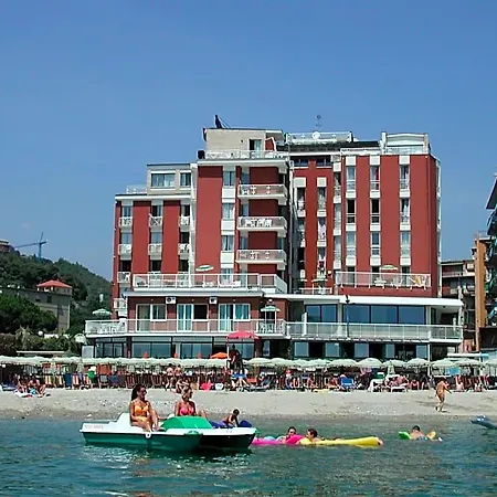 Stella Maris 3* Pietra Ligure