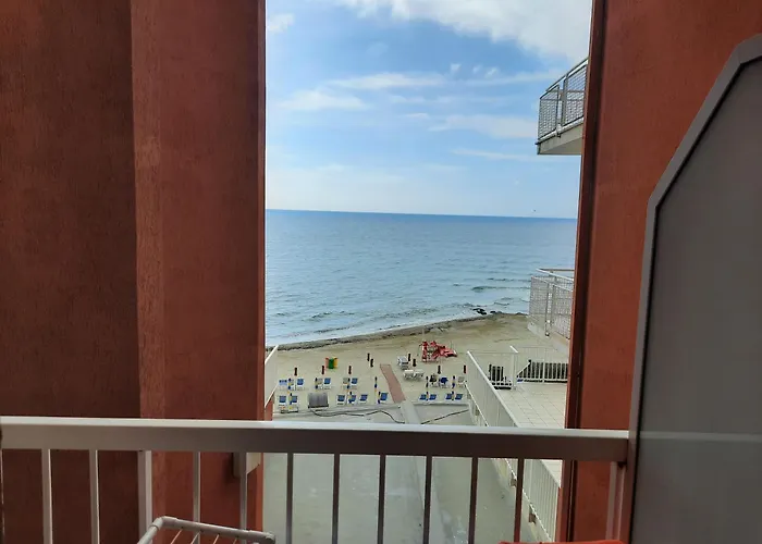 Stella Maris Apartahotel 3*